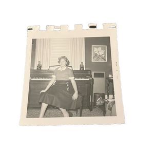 Black & White Photo Of Beautiful Teen‎ Girl Young Lady Posing With Piano Pic